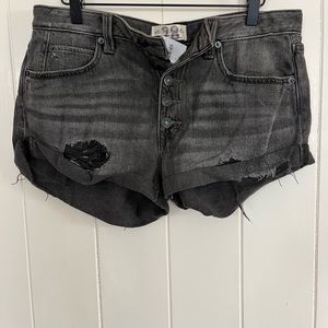 WE THE FREE black denim short